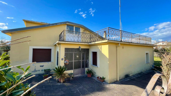 Casa indipendente in vendita a Colfelice