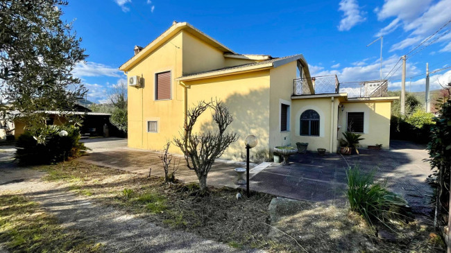 Casa indipendente in vendita a Colfelice