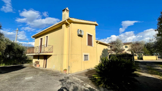 Casa indipendente in vendita a Colfelice