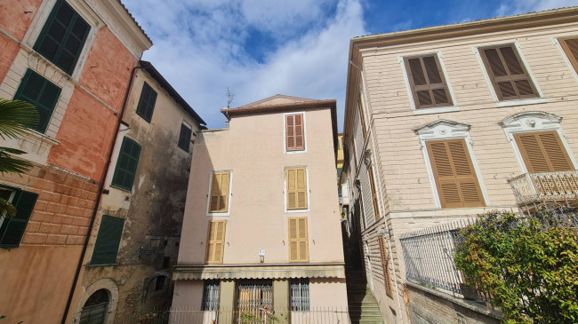 Abitazioni tipiche storiche in vendita a Arpino