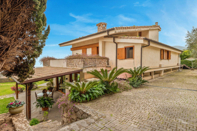 Villa in vendita a Formia (LT)