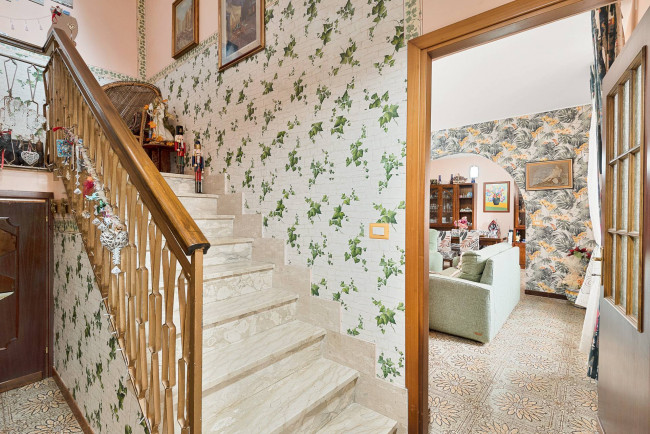 detached house for sale in Sant'Ambrogio sul Garigliano