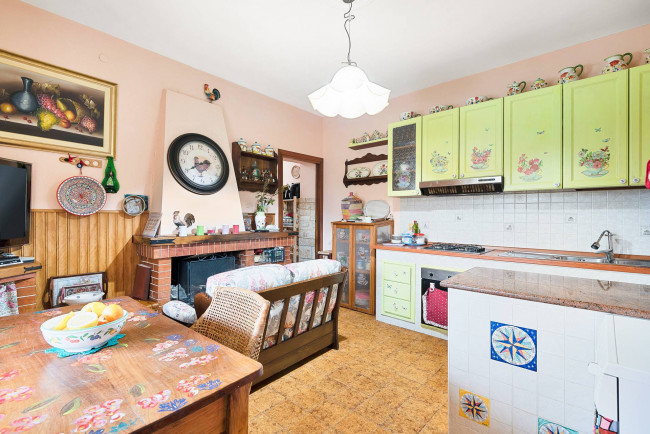detached house for sale in Sant'Ambrogio sul Garigliano