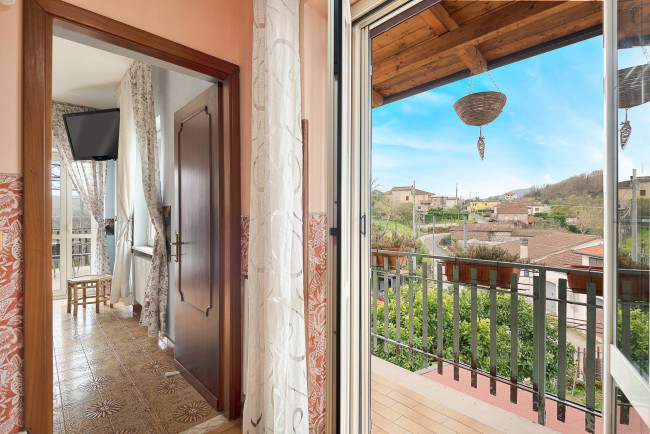 detached house for sale in Sant'Ambrogio sul Garigliano