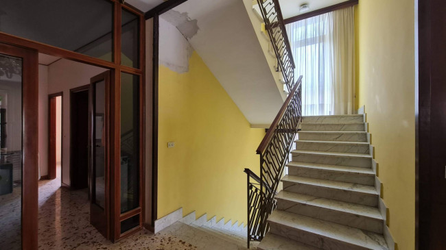 Palazzo intero stabile in vendita a Fiuggi