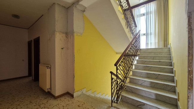 Palazzo intero stabile in vendita a Fiuggi