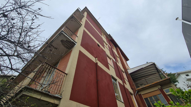 Palazzo intero stabile in vendita a Fiuggi