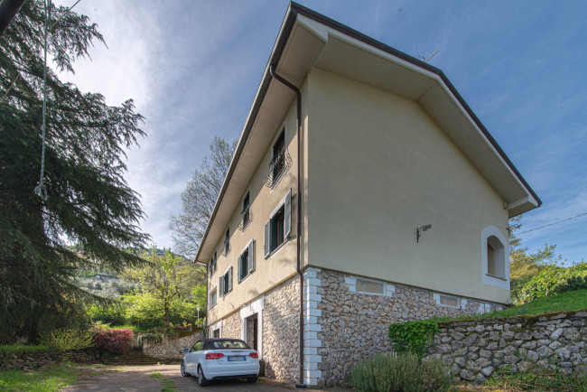 Villa for sale in Gorga