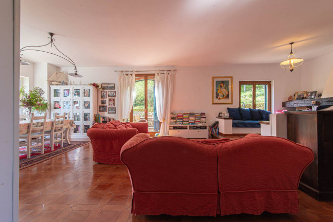 Villa for sale in Gorga