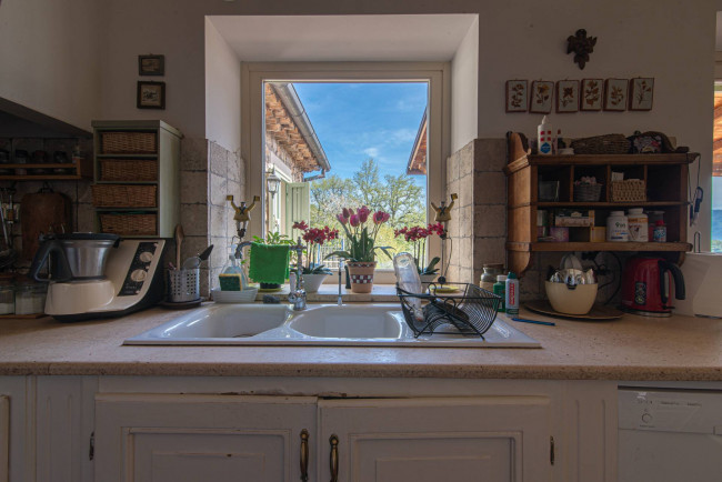 farmhouse for sale in San Donato Val di Comino