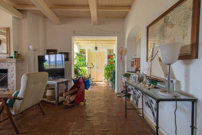 farmhouse for sale in San Donato Val di Comino