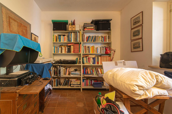 farmhouse for sale in San Donato Val di Comino