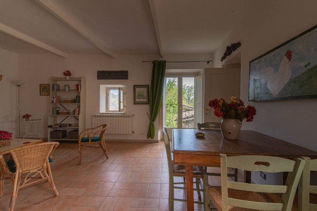 farmhouse for sale in San Donato Val di Comino