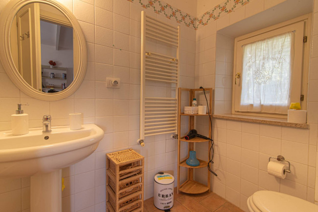 farmhouse for sale in San Donato Val di Comino