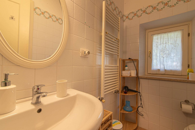 farmhouse for sale in San Donato Val di Comino