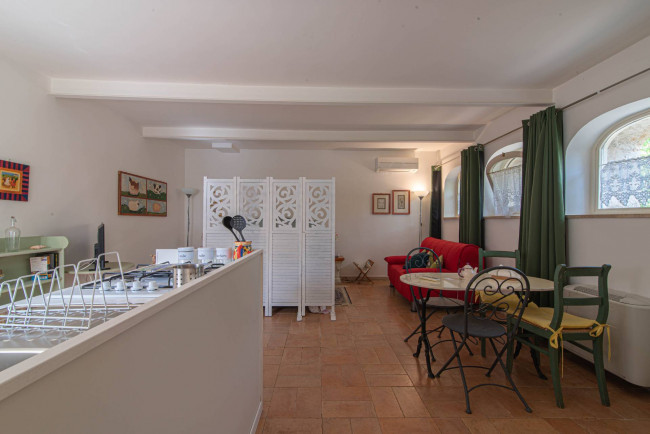 farmhouse for sale in San Donato Val di Comino