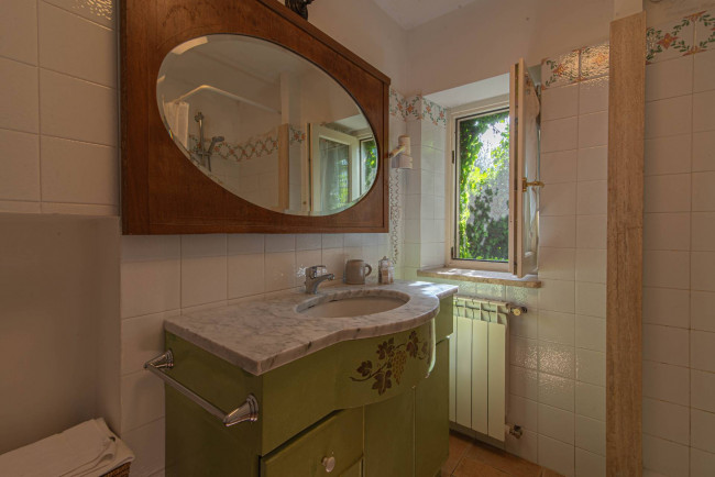 farmhouse for sale in San Donato Val di Comino