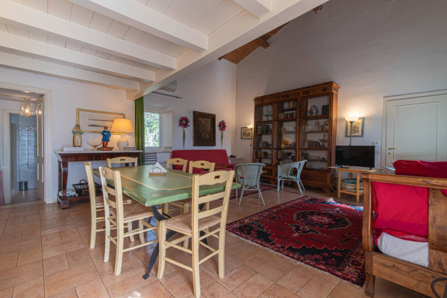 farmhouse for sale in San Donato Val di Comino
