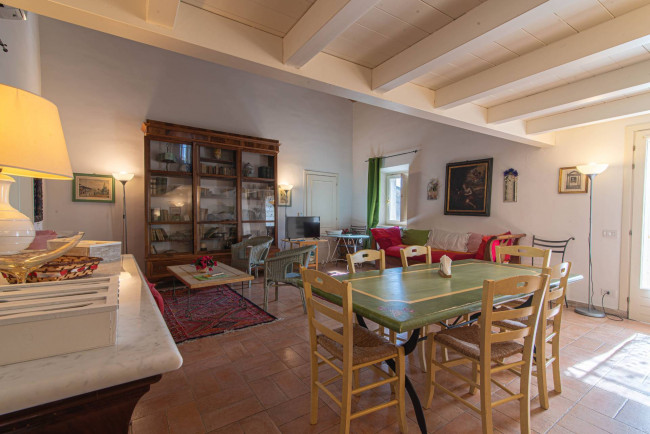 farmhouse for sale in San Donato Val di Comino