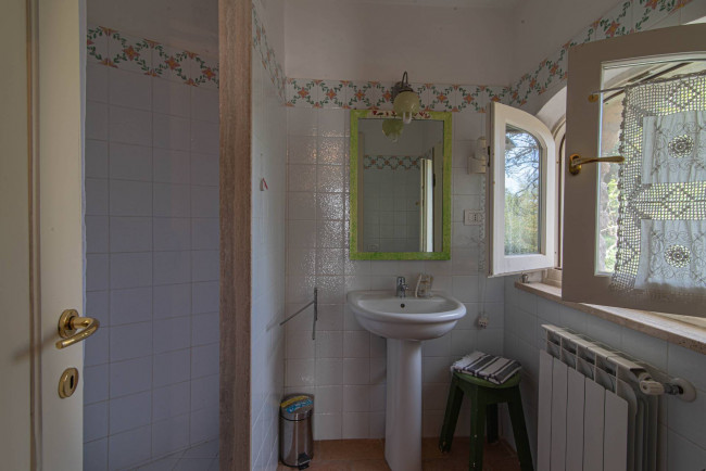 farmhouse for sale in San Donato Val di Comino
