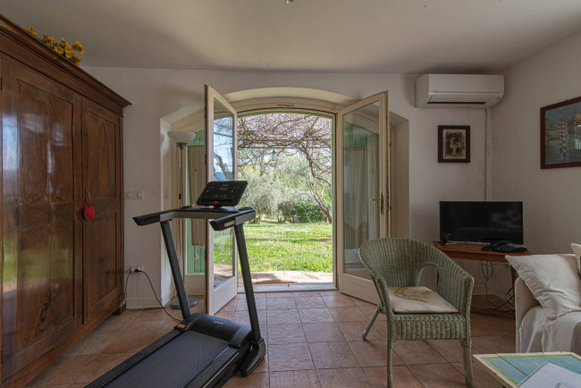 farmhouse for sale in San Donato Val di Comino