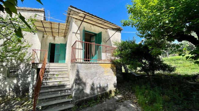 soluzione semiindipendente in vendita a Colfelice