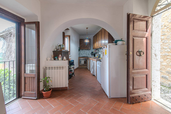 typical historical house for sale in Fontana Liri