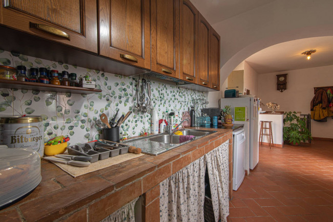 typical historical house for sale in Fontana Liri