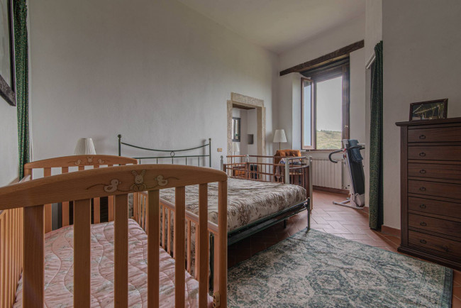 typical historical house for sale in Fontana Liri