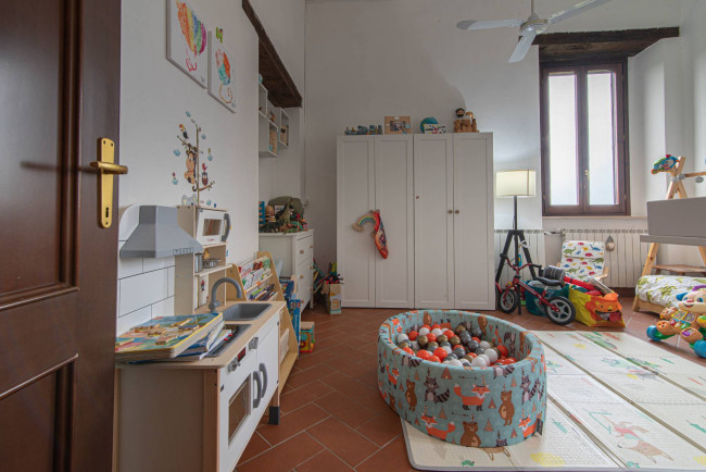 typical historical house for sale in Fontana Liri