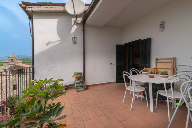 typical historical house for sale in Fontana Liri