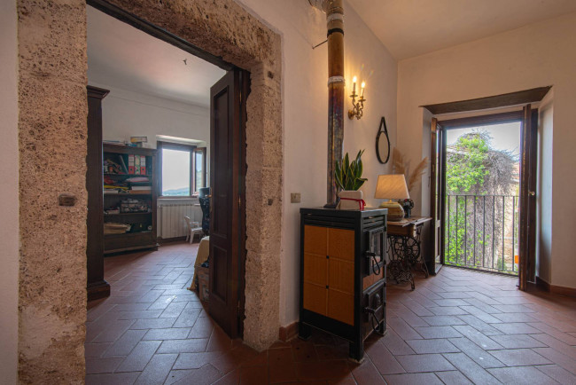 typical historical house for sale in Fontana Liri