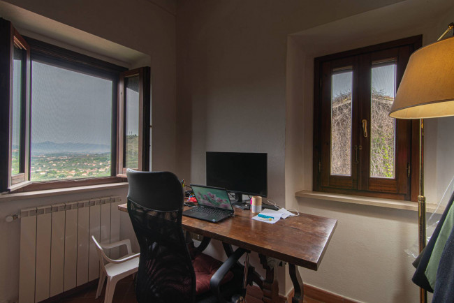 typical historical house for sale in Fontana Liri