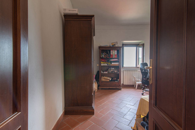 typical historical house for sale in Fontana Liri