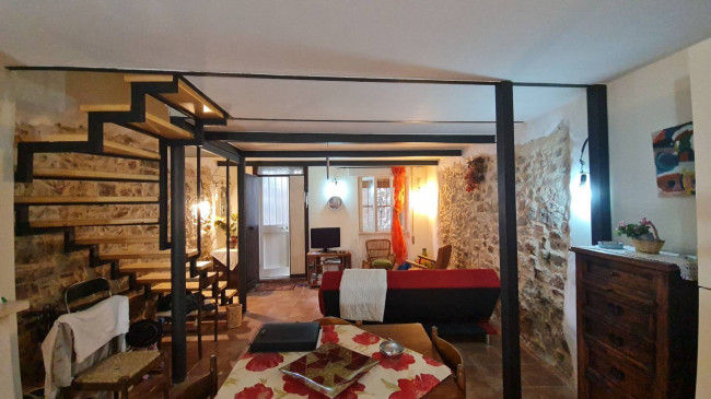 Palazzo storico in vendita a Prossedi
