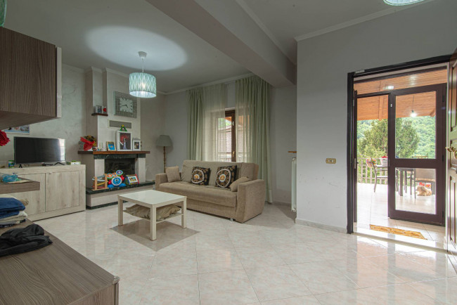 semi-detached villa for sale in Roccasecca