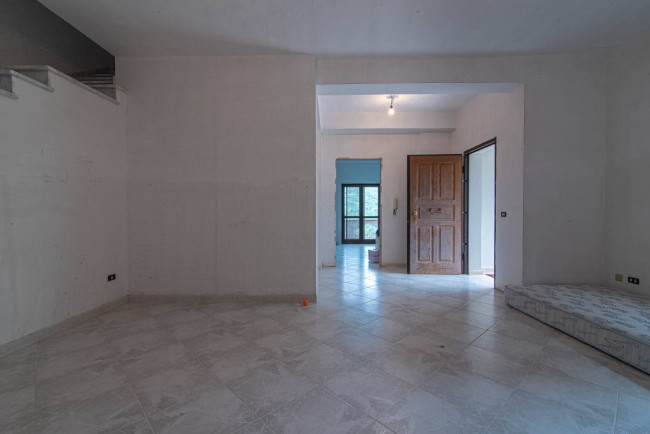 semi-detached villa for sale in Roccasecca