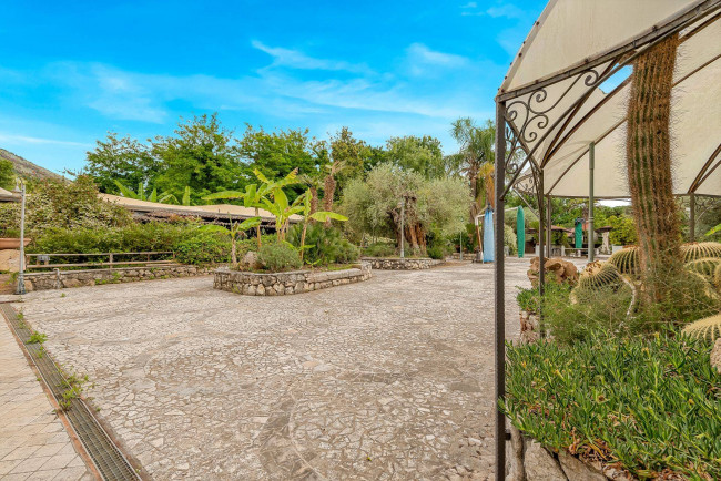Turistico-alberghiero in affitto/vendita a Castrocielo