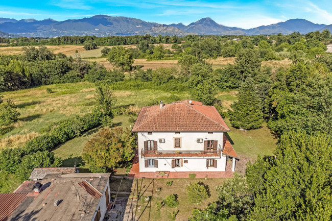 Casale di campagna in vendita a Pignataro Interamna