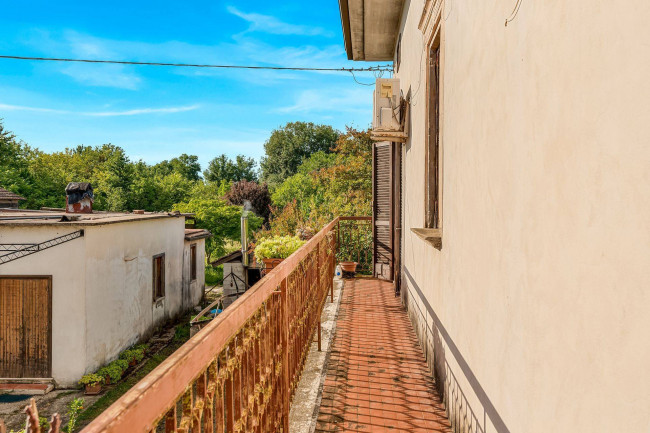 Casale di campagna in vendita a Pignataro Interamna
