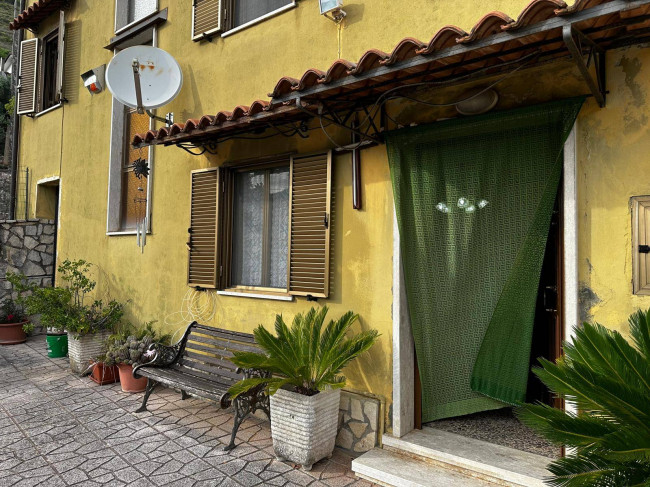 Casa indipendente in vendita a Pastena