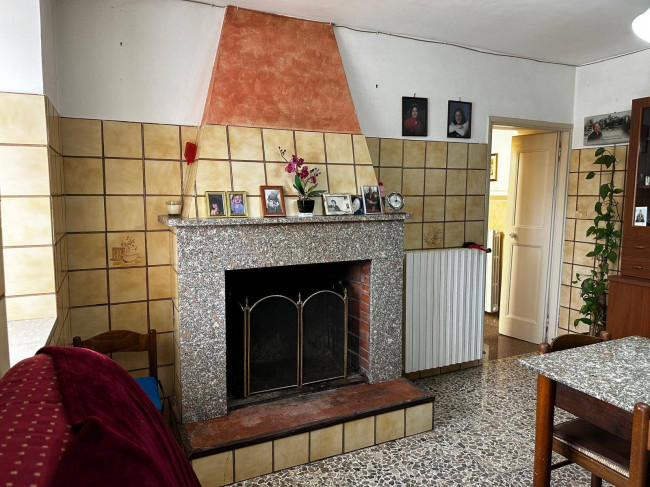 Casa indipendente in vendita a Pastena