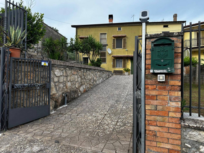 Casa indipendente in vendita a Pastena