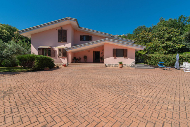 Villa for sale in Gavignano