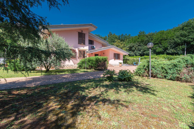 Villa for sale in Gavignano