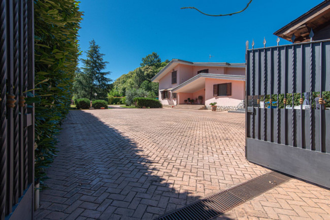 Villa for sale in Gavignano