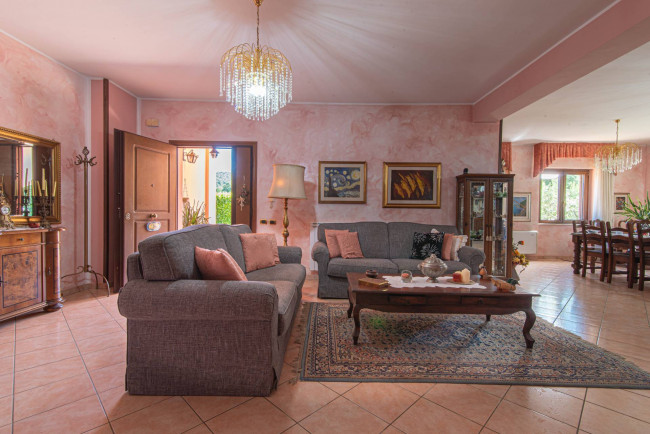 Villa for sale in Gavignano