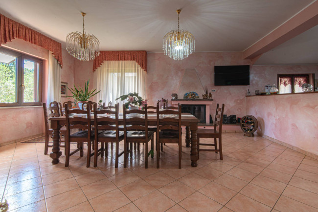 Villa for sale in Gavignano