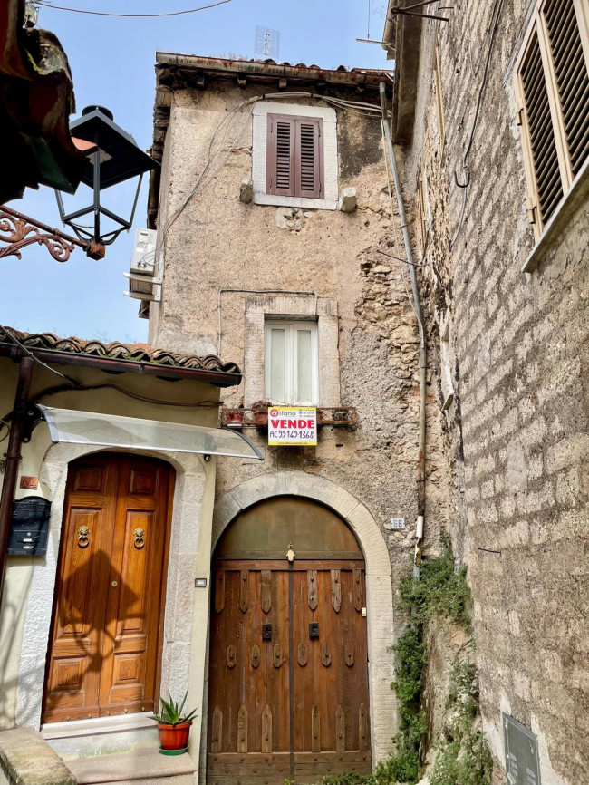 Abitazioni tipiche storiche in vendita a Carpineto Romano