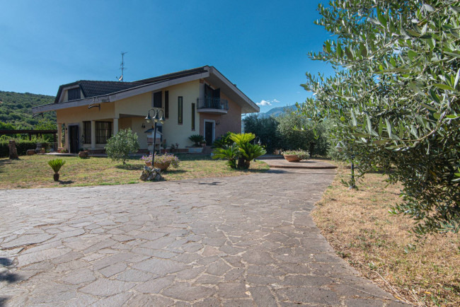 Villa in vendita a Priverno